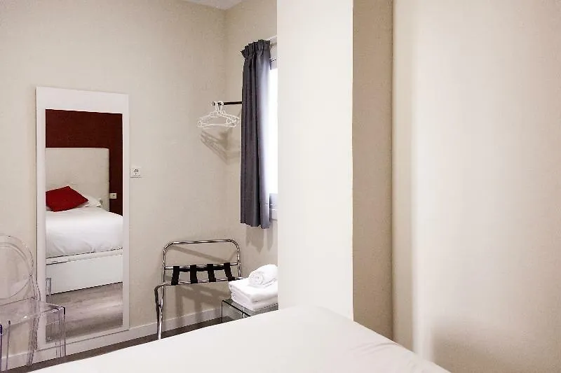 Apartamentos Valentina Deluxe 3000 Granada 0*,